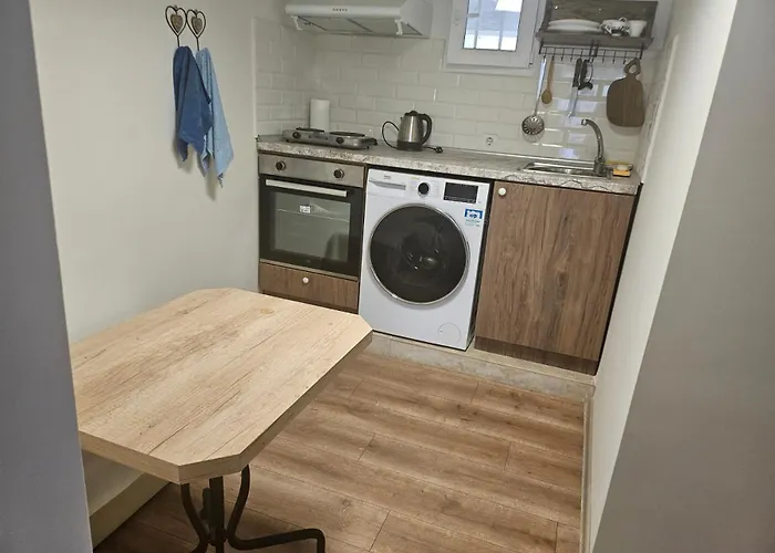 гарсониера в центъра на град L